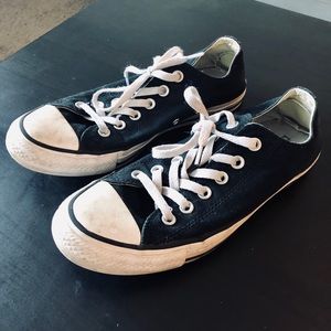 Black Women’s All Star Converse Low Tops